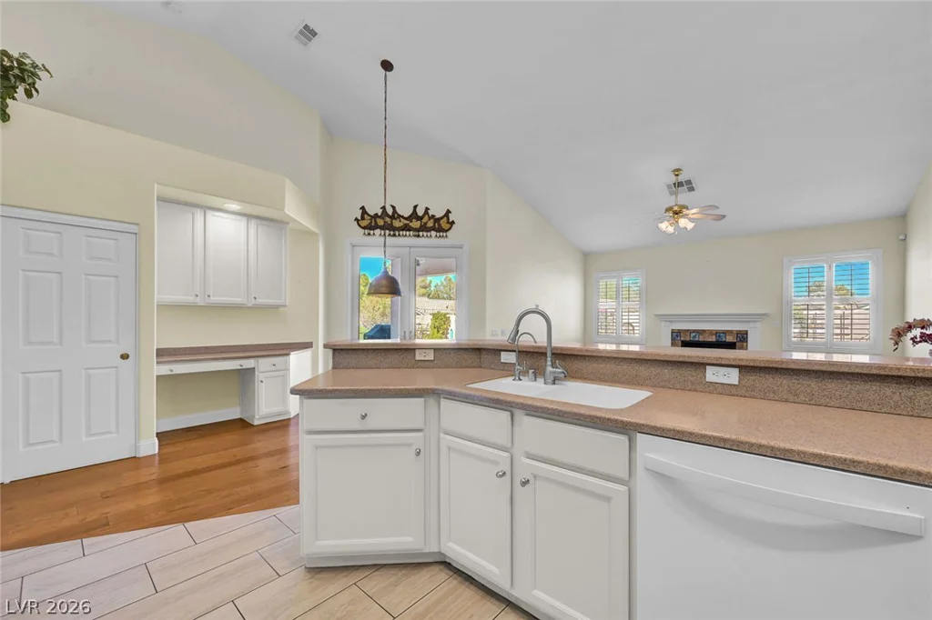 2034 Bobtail, Henderson, NV 89012