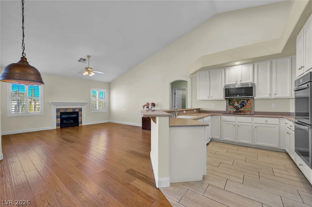 2034 Bobtail, Henderson, NV 89012