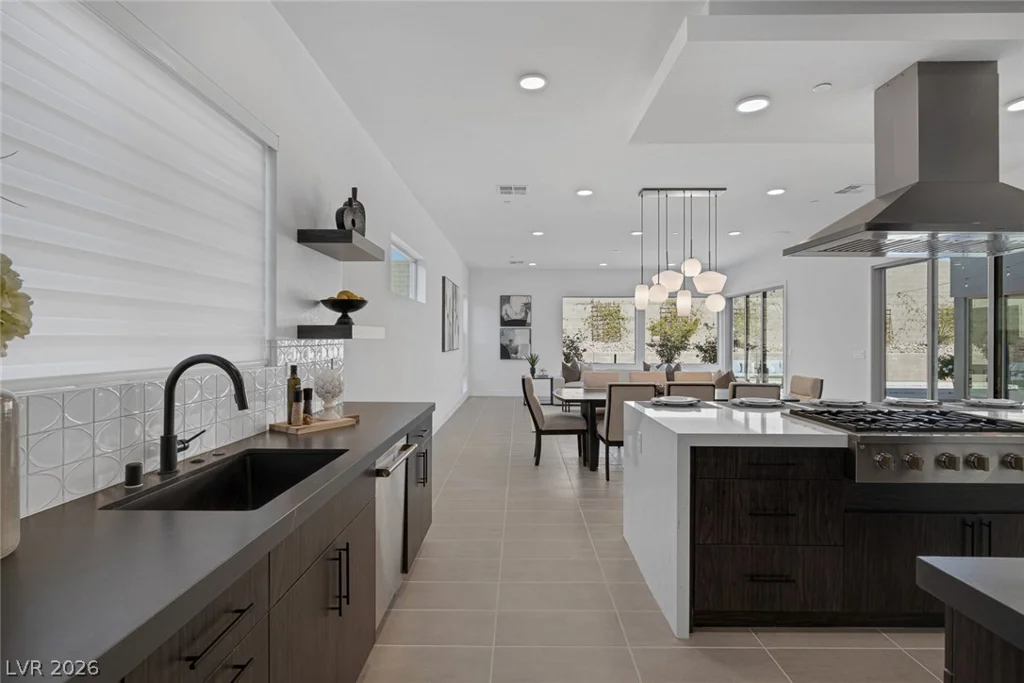 787 Willits, Las Vegas, NV 89138
