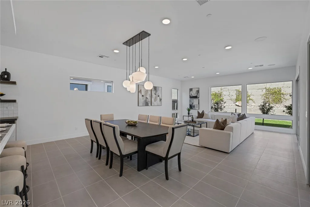 787 Willits, Las Vegas, NV 89138