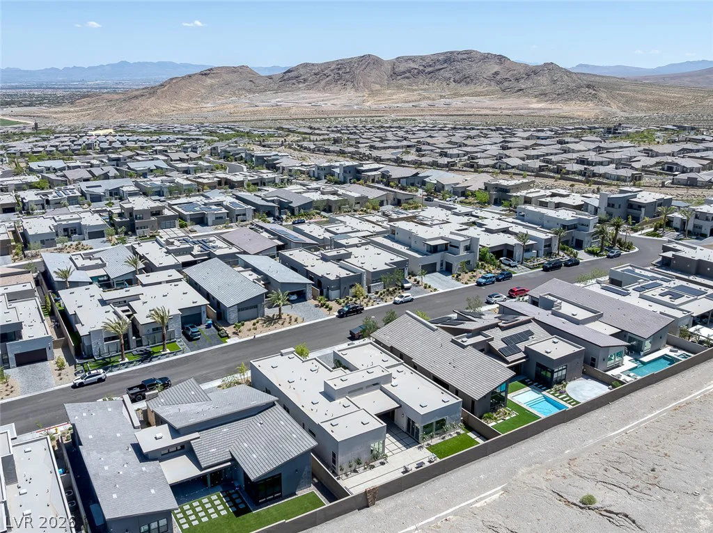 787 Willits, Las Vegas, NV 89138