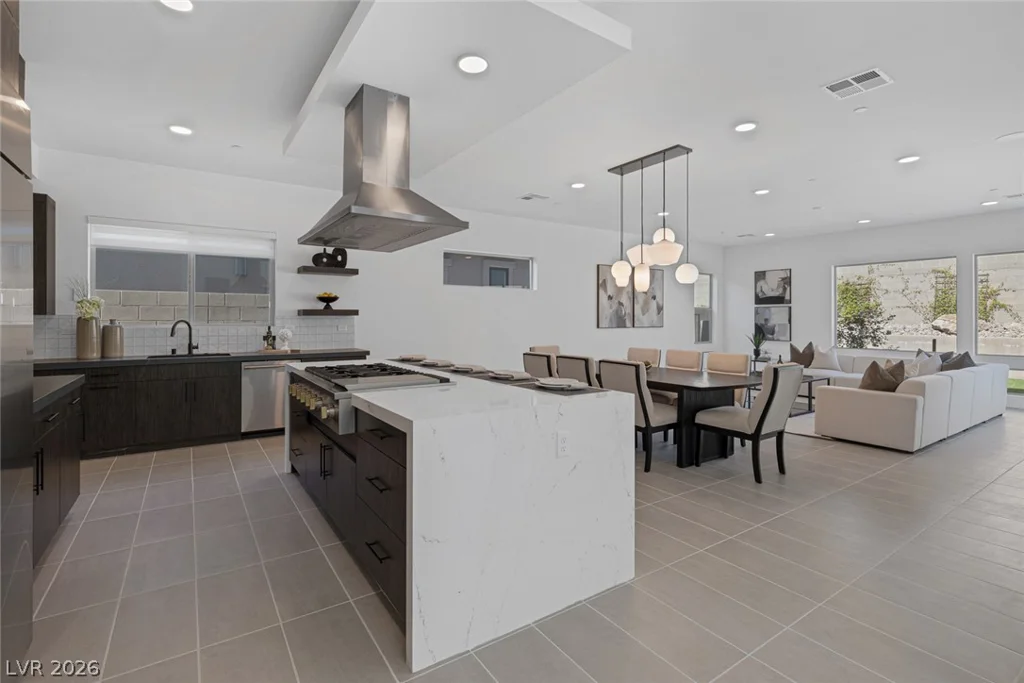 787 Willits, Las Vegas, NV 89138