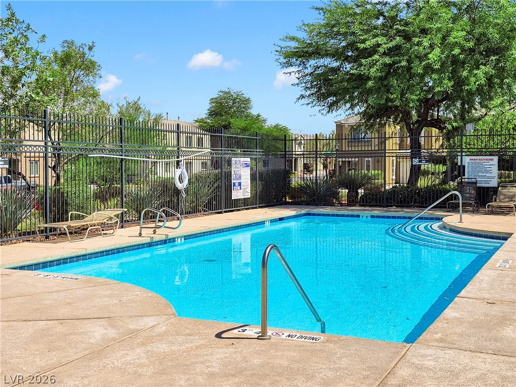 6889 Graceful Cloud, Henderson, NV 89011