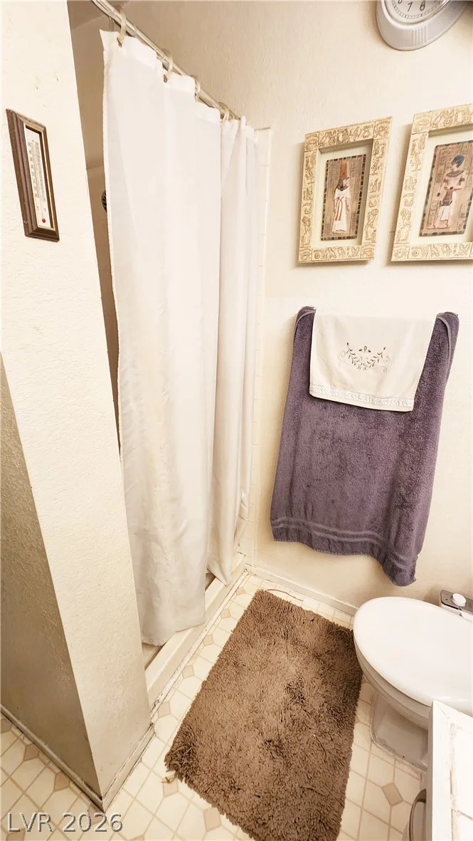 6250 Flamingo, Las Vegas, NV 89103