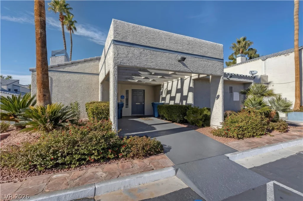 6250 Flamingo, Las Vegas, NV 89103