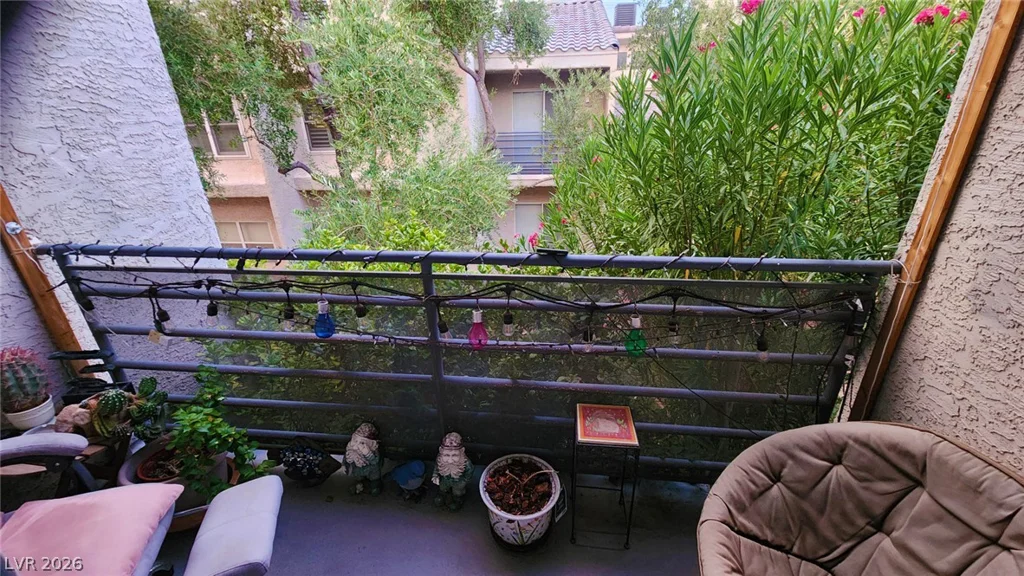 6250 Flamingo, Las Vegas, NV 89103