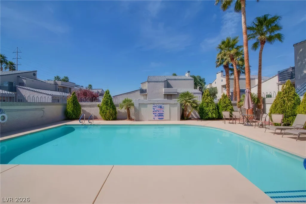 6250 Flamingo, Las Vegas, NV 89103