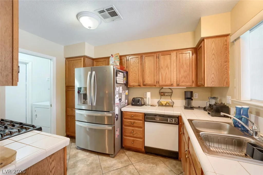 4816 Goldeneye, North Las Vegas, NV 89031