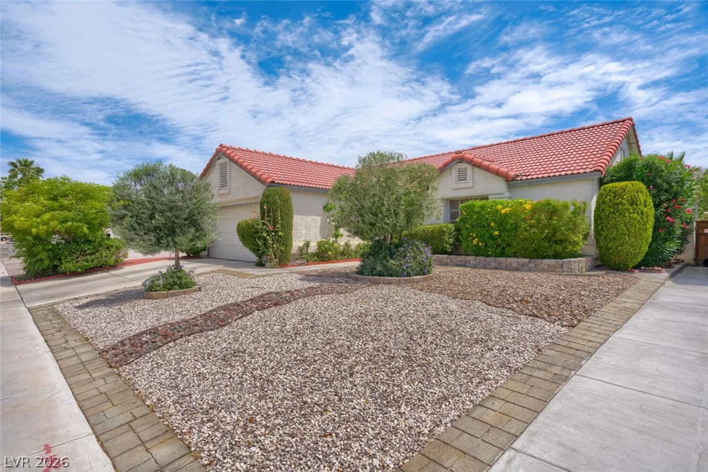 4816 Goldeneye, North Las Vegas, NV 89031