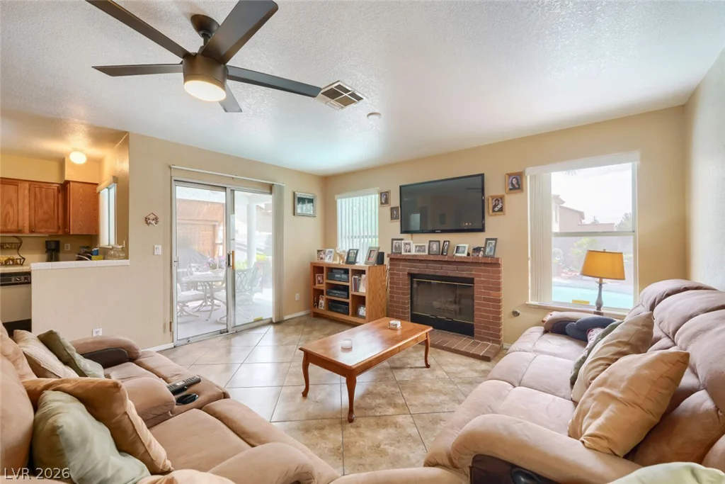 4816 Goldeneye, North Las Vegas, NV 89031
