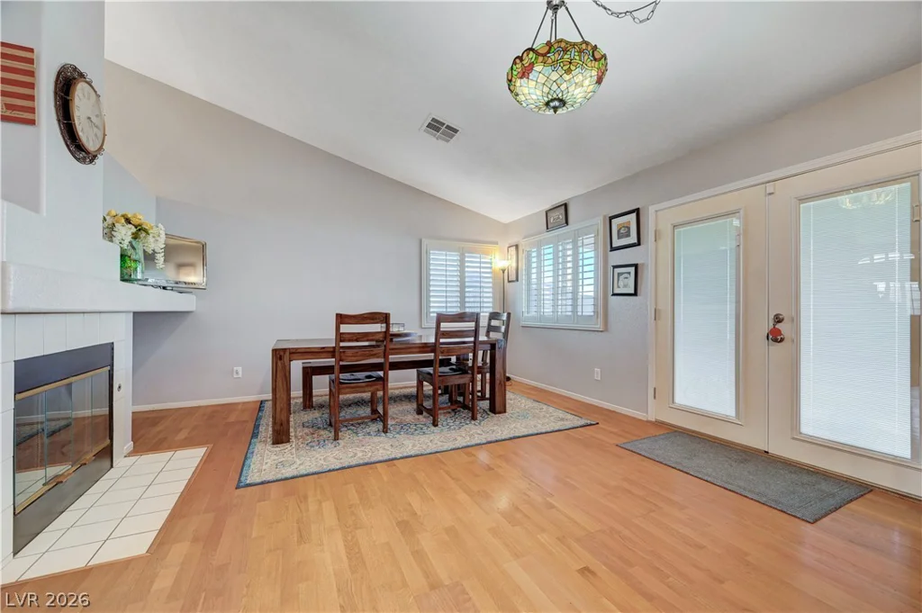 246 Amber Light, Henderson, NV 89074