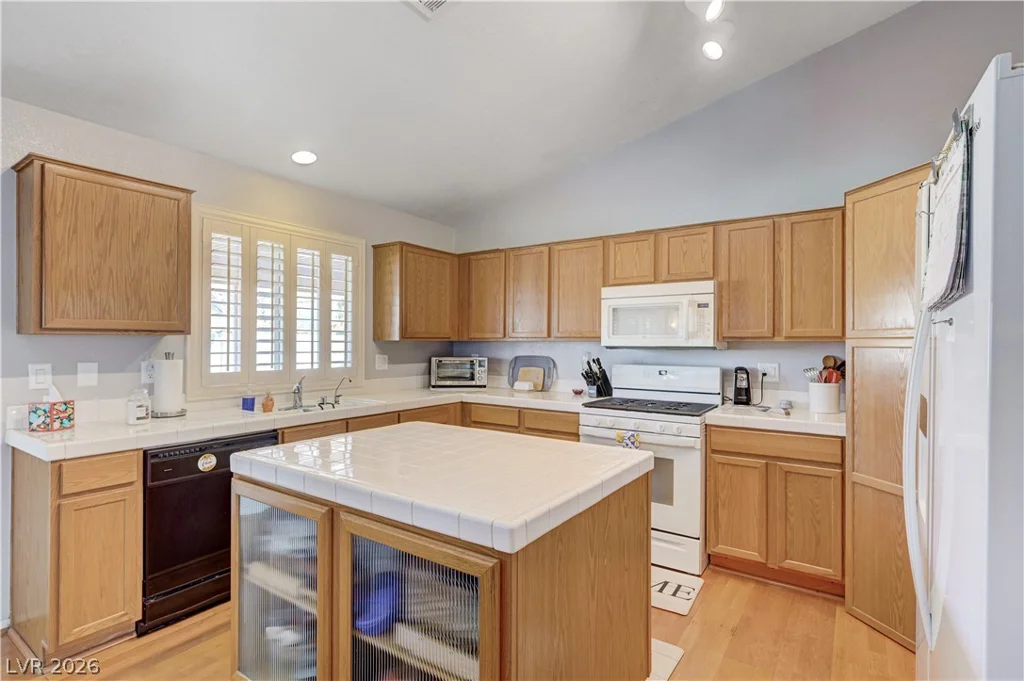 246 Amber Light, Henderson, NV 89074