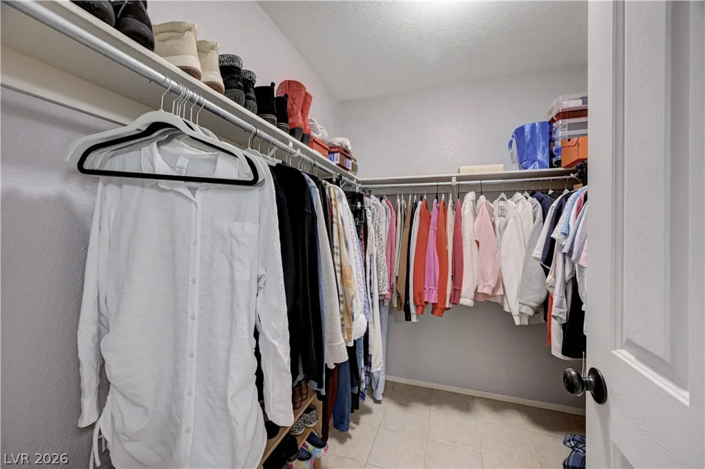 246 Amber Light, Henderson, NV 89074