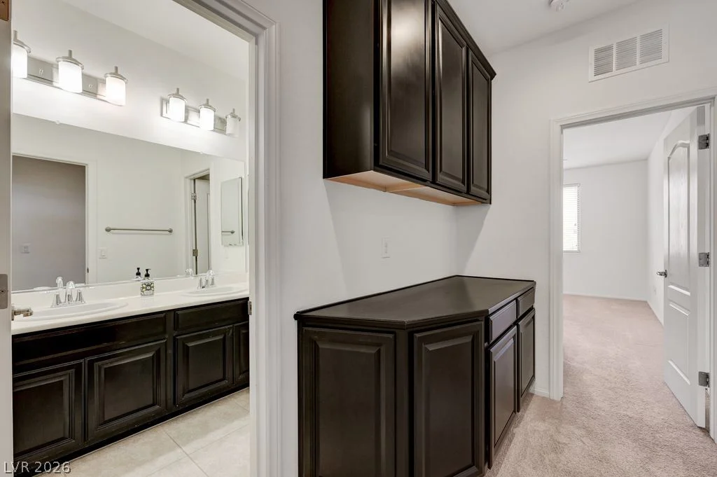6221 Canterbury Field, Las Vegas, NV 89113