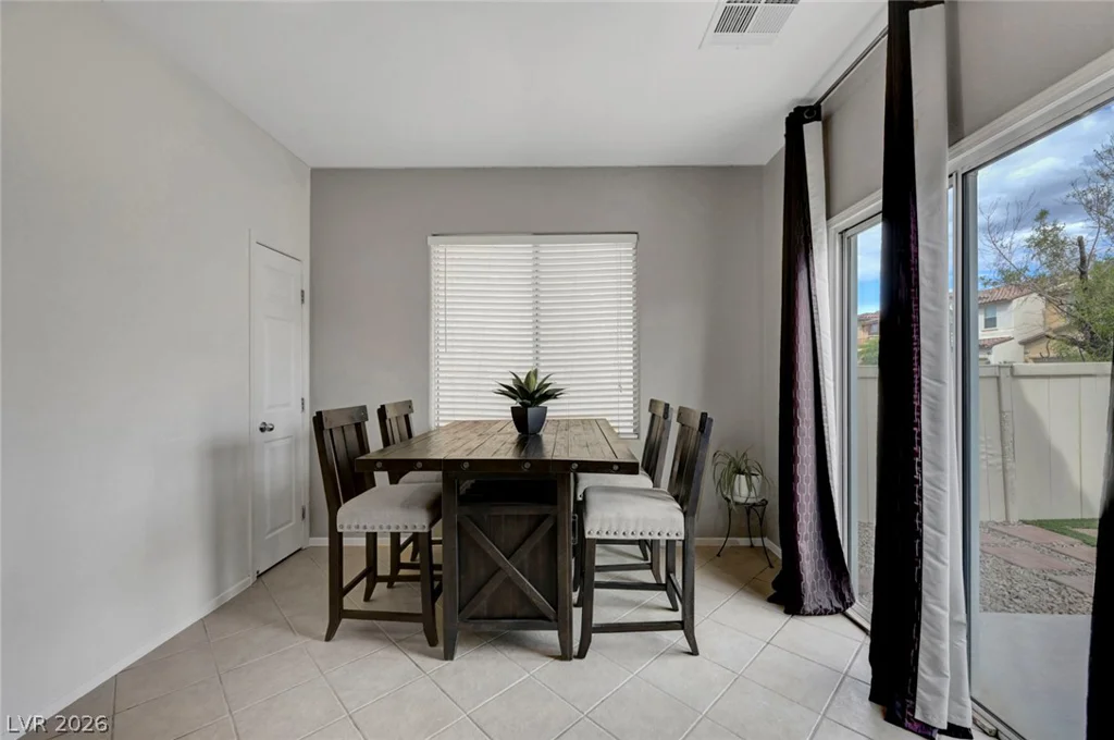 933 Shining Rose, Henderson, NV 89052