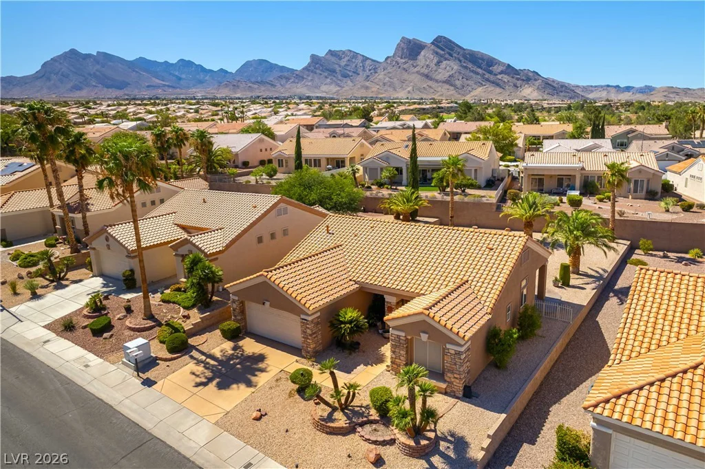 10608 Mission Lakes, Las Vegas, NV 89134
