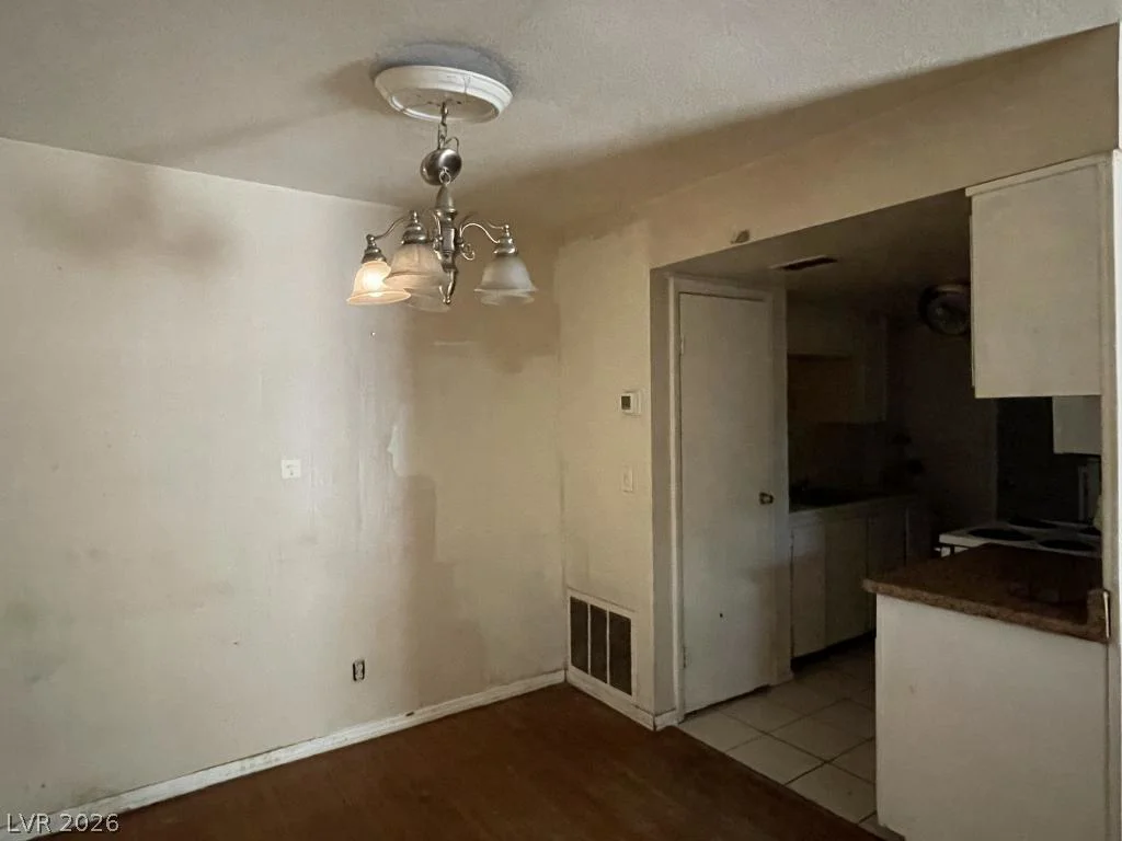 1351 Dorothy, Las Vegas, NV 89119