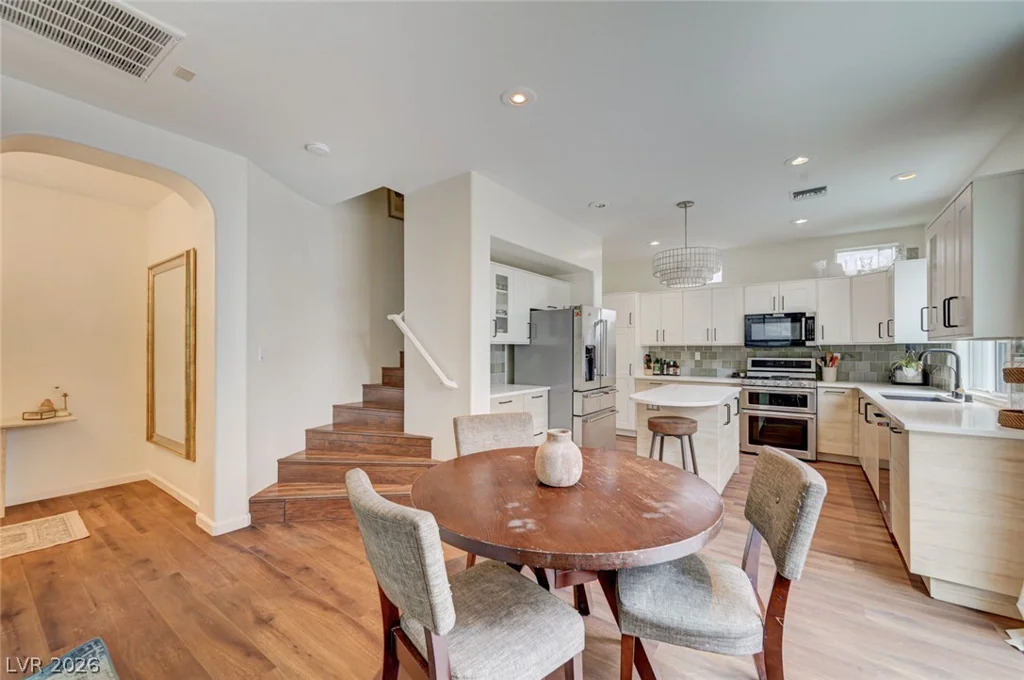 10592 Olympic Pine, Las Vegas, NV 89135