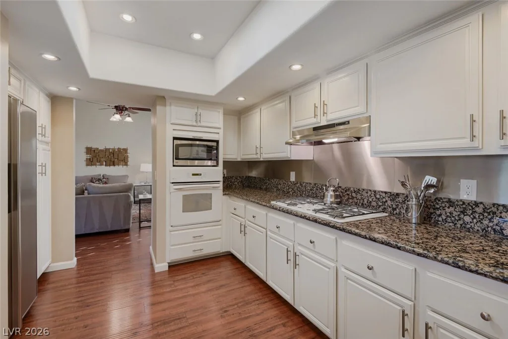 3102 La Mancha, Henderson, NV 89014