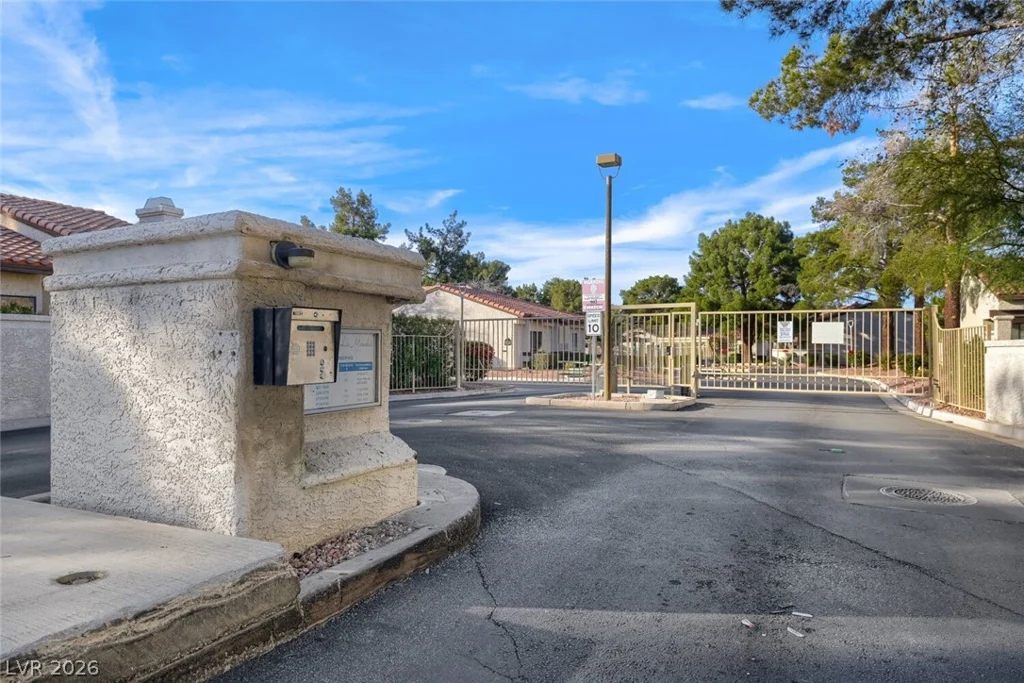 3102 La Mancha, Henderson, NV 89014