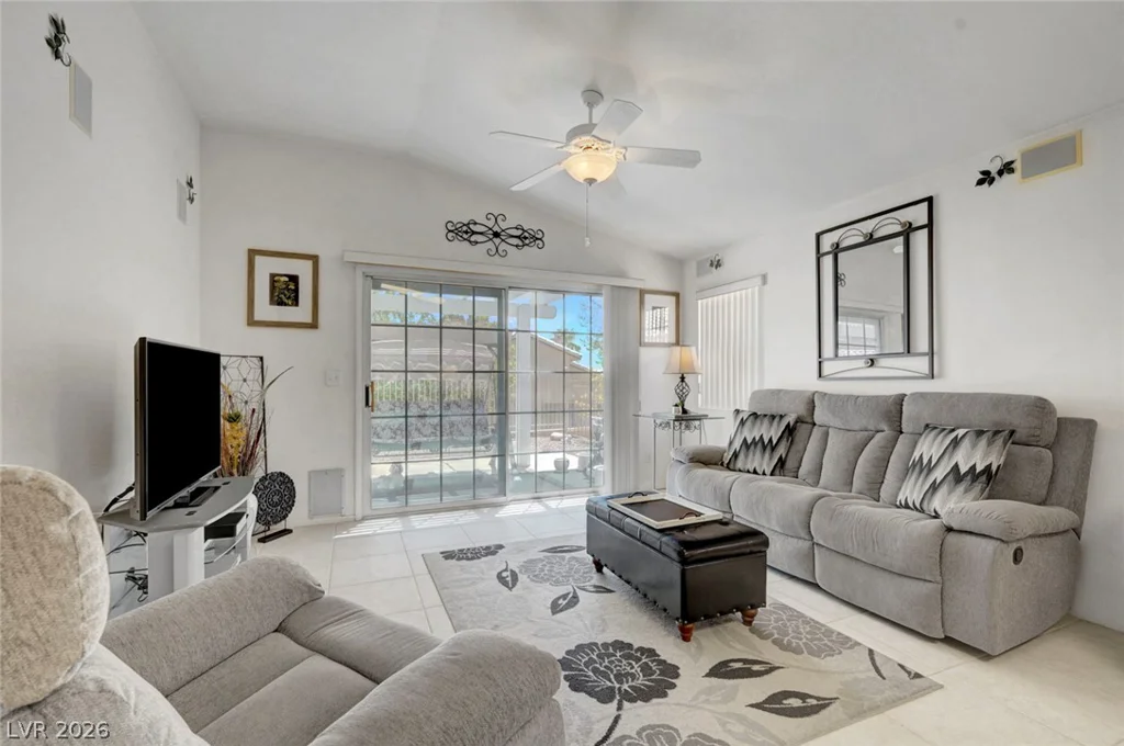 5456 Beach Pine, Las Vegas, NV 89130
