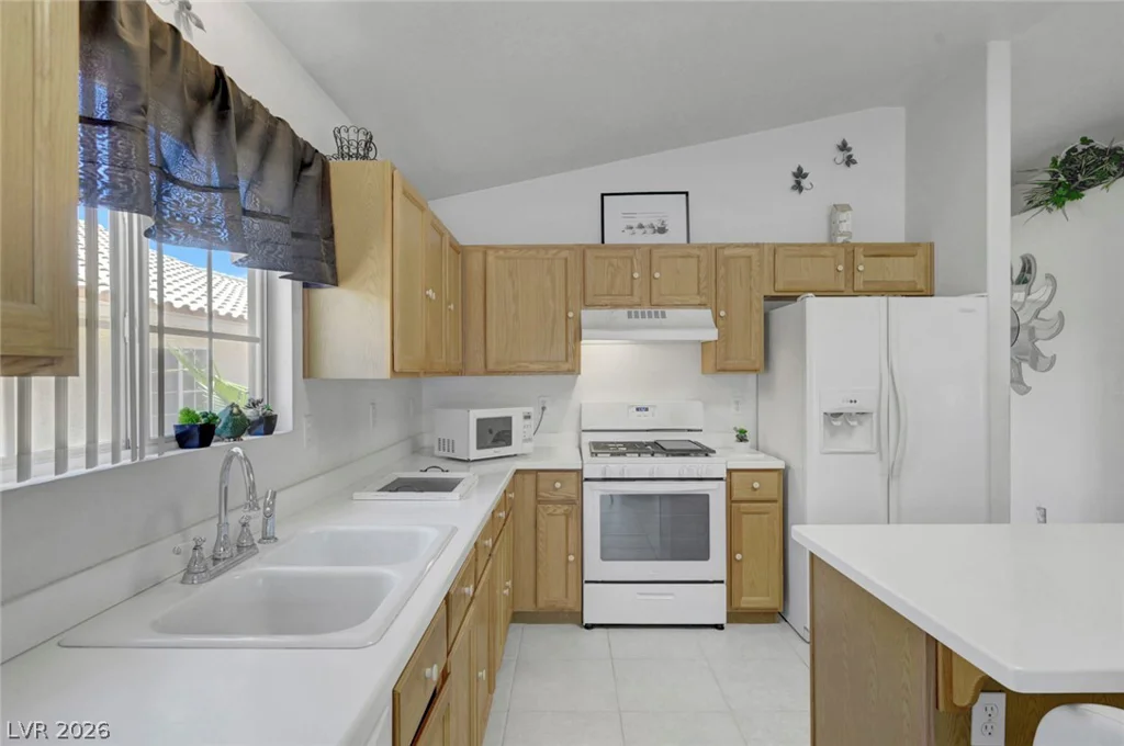 5456 Beach Pine, Las Vegas, NV 89130