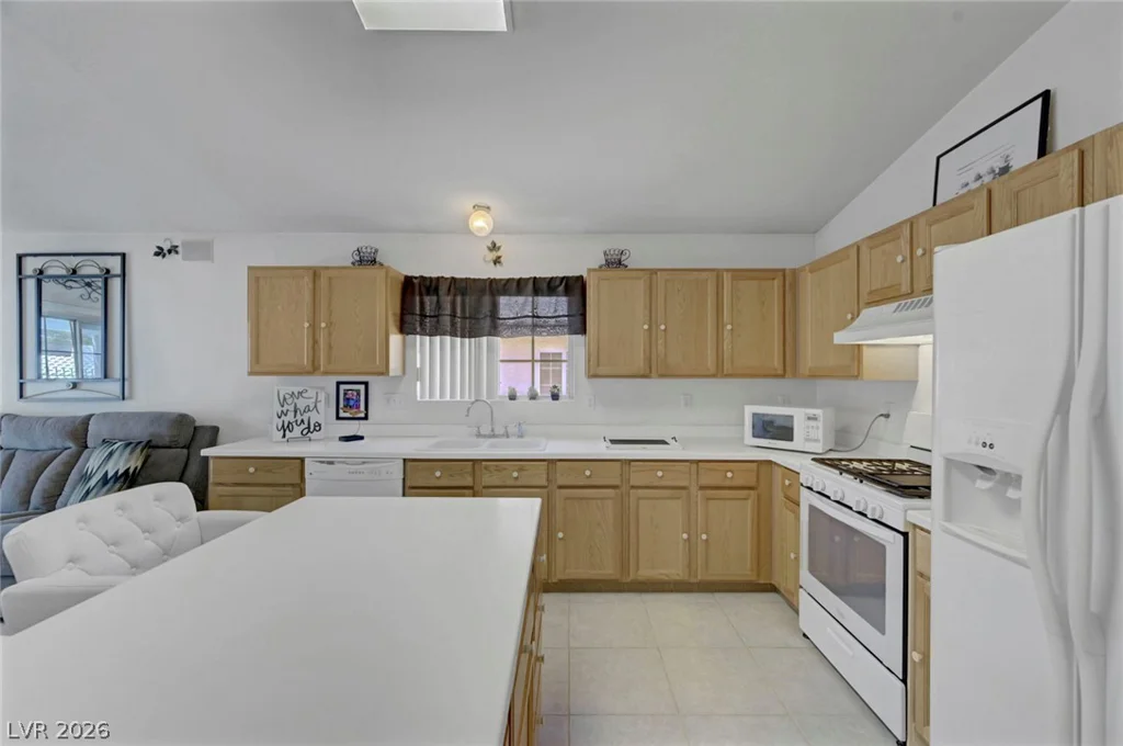 5456 Beach Pine, Las Vegas, NV 89130