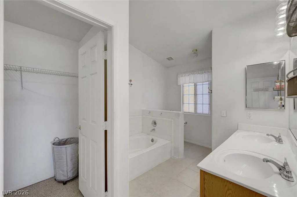 5456 Beach Pine, Las Vegas, NV 89130