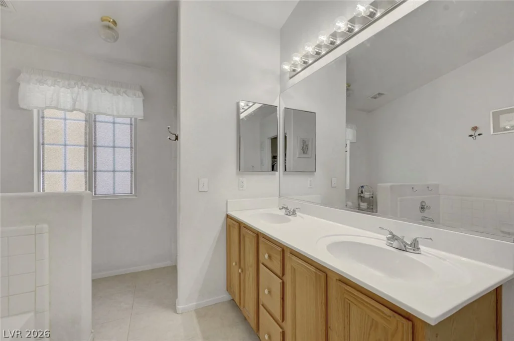 5456 Beach Pine, Las Vegas, NV 89130