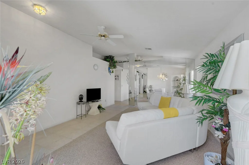 5456 Beach Pine, Las Vegas, NV 89130