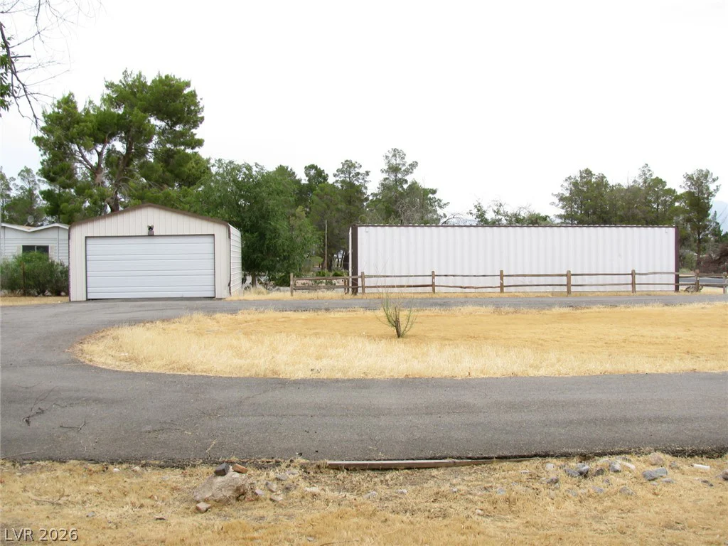 5760 Pahrump Valley, Pahrump, NV 89048