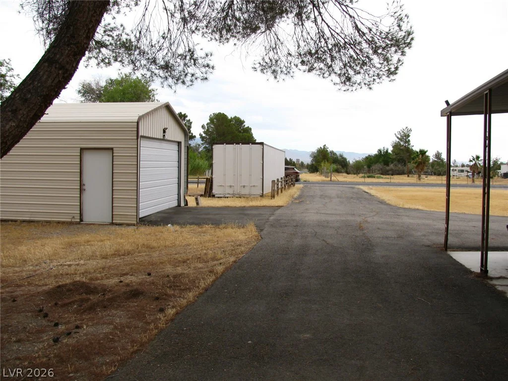 5760 Pahrump Valley, Pahrump, NV 89048