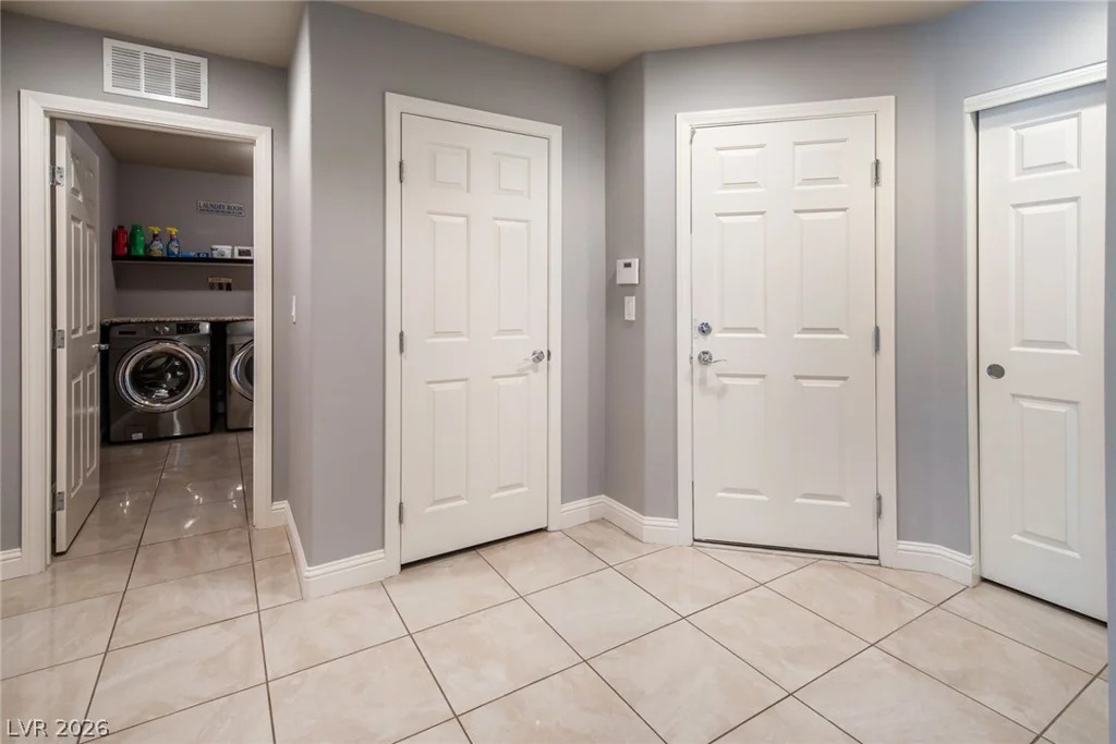 6377 Mount Palomar, Las Vegas, NV 89139