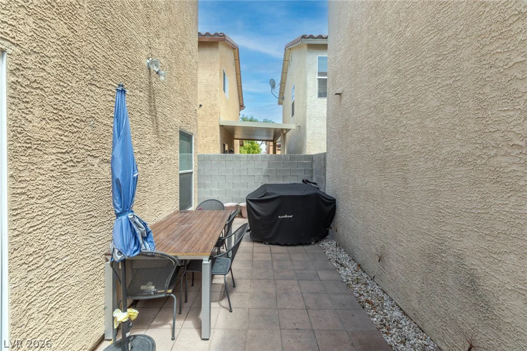 10260 Martinsburg, Las Vegas, NV 89183