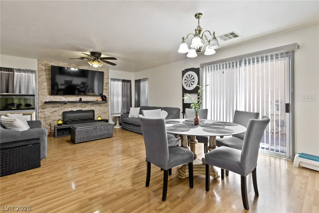 10260 Martinsburg, Las Vegas, NV 89183