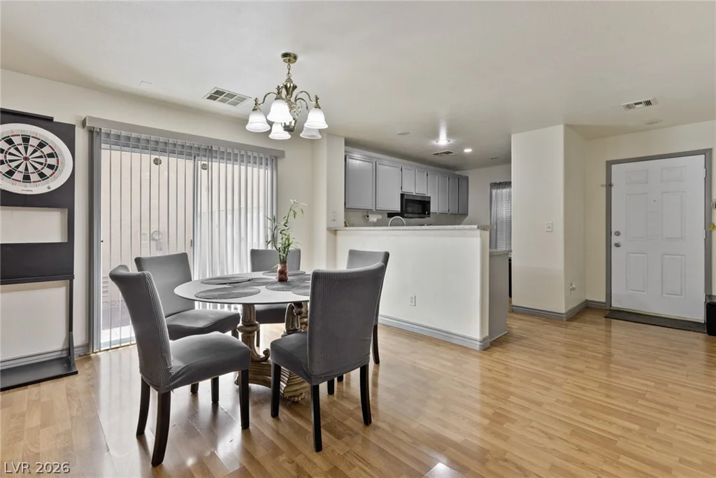 10260 Martinsburg, Las Vegas, NV 89183