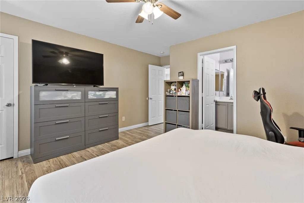 10260 Martinsburg, Las Vegas, NV 89183