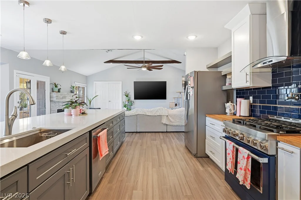 250 Garfield, Henderson, NV 89074