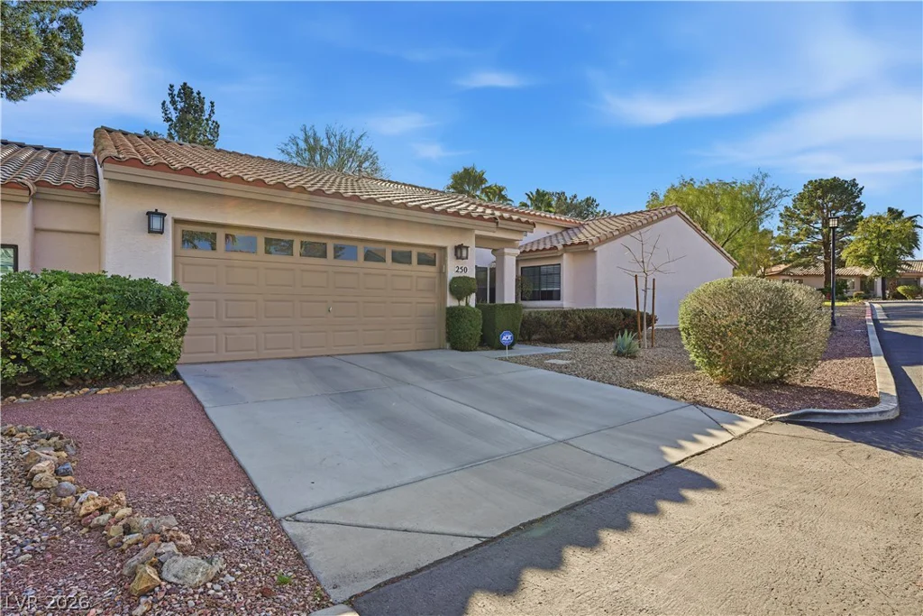 250 Garfield, Henderson, NV 89074