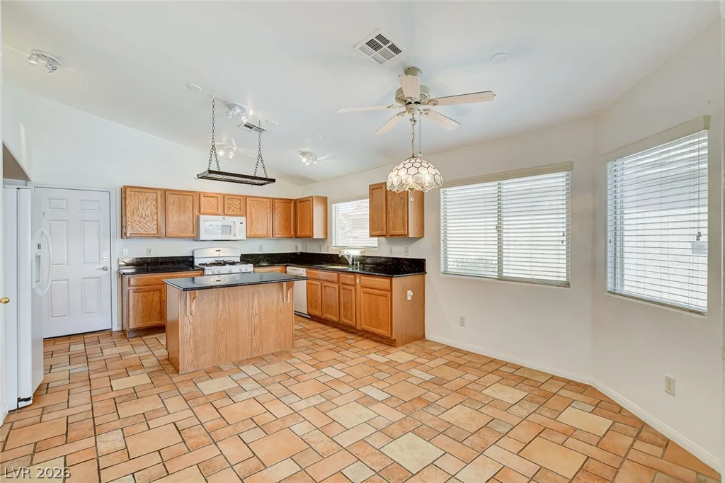 5707 Great Eagle, Las Vegas, NV 89122