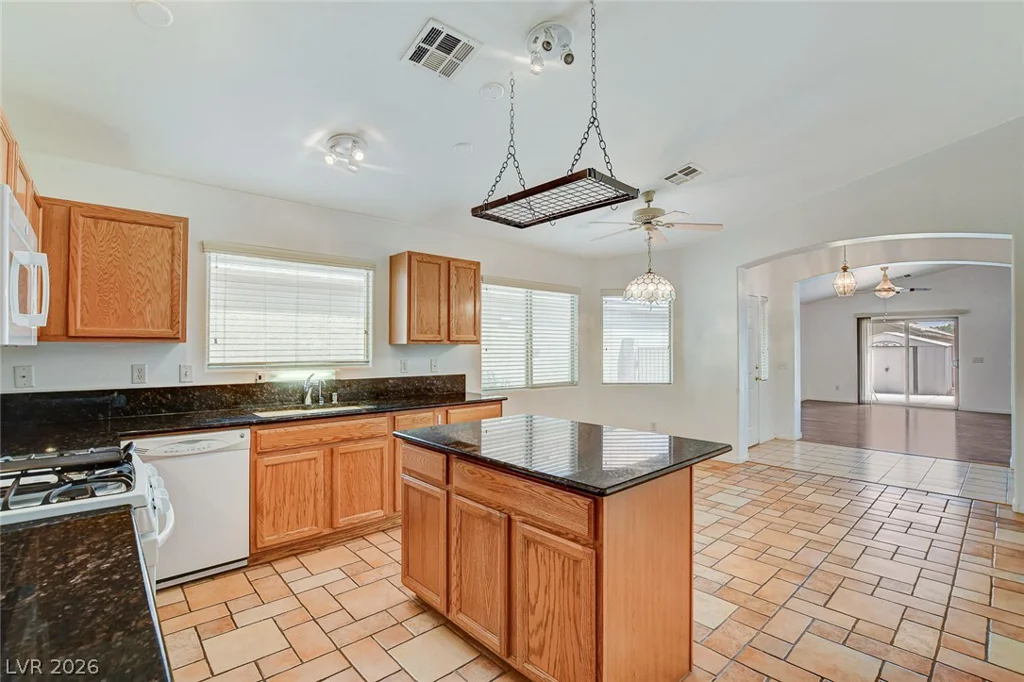 5707 Great Eagle, Las Vegas, NV 89122