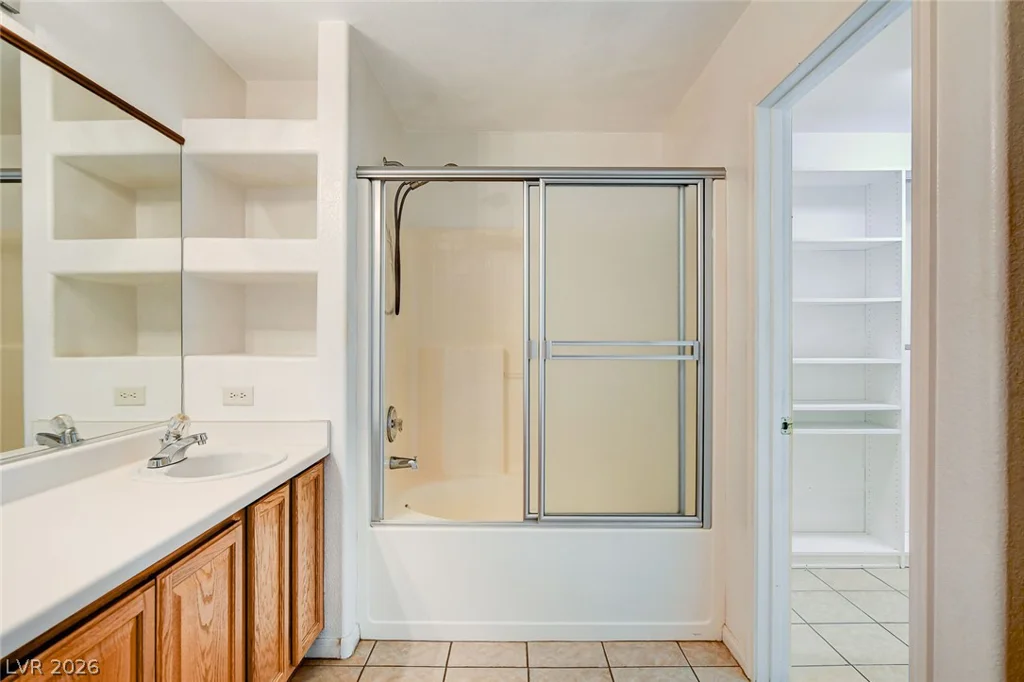 5707 Great Eagle, Las Vegas, NV 89122