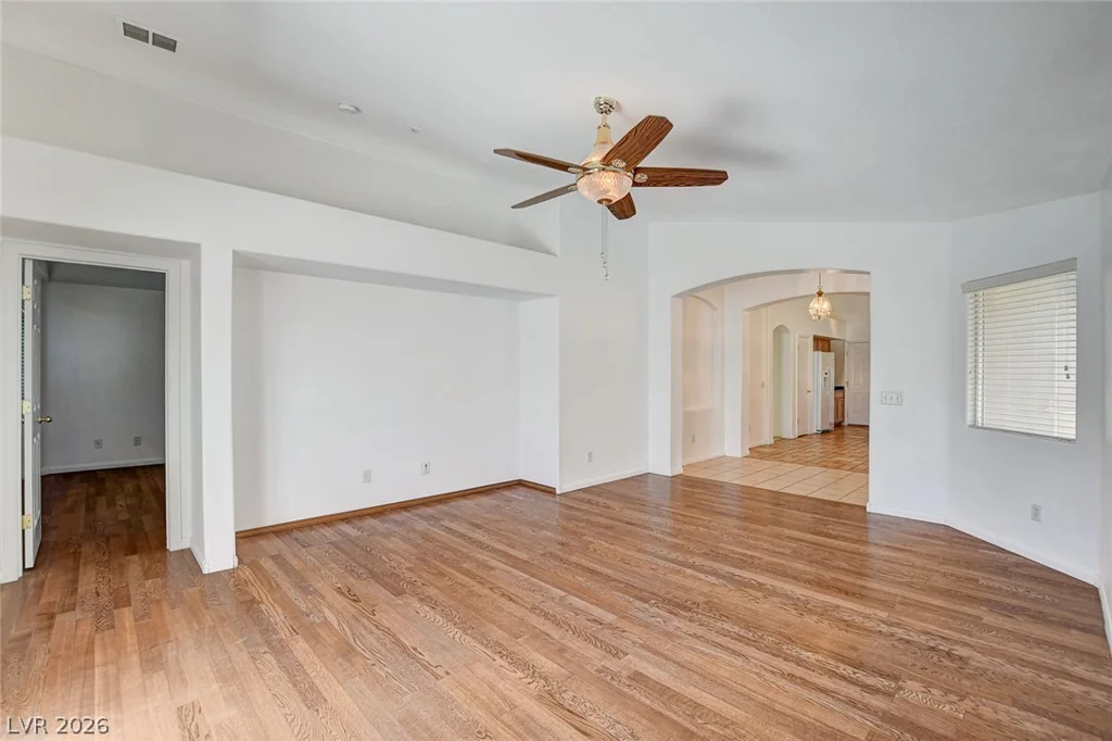 5707 Great Eagle, Las Vegas, NV 89122