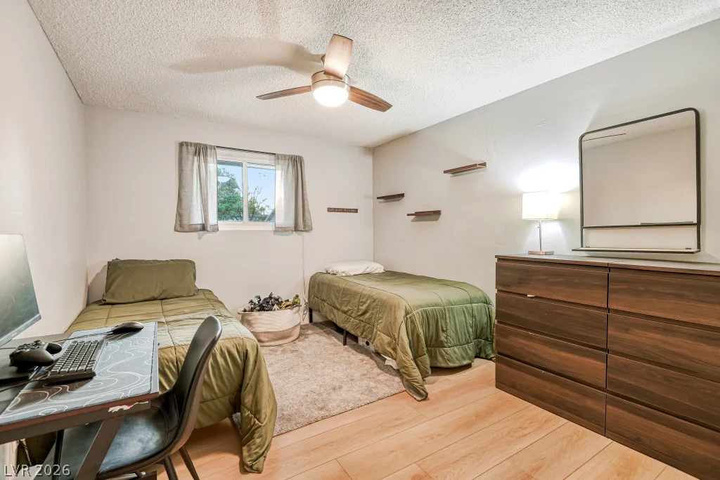 1281 Strong, Las Vegas, NV 89102