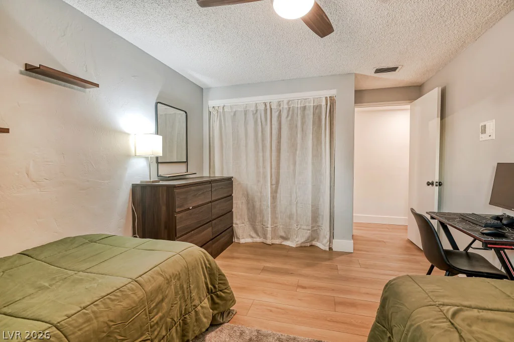 1281 Strong, Las Vegas, NV 89102
