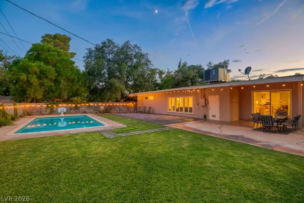 1281 Strong, Las Vegas, NV 89102