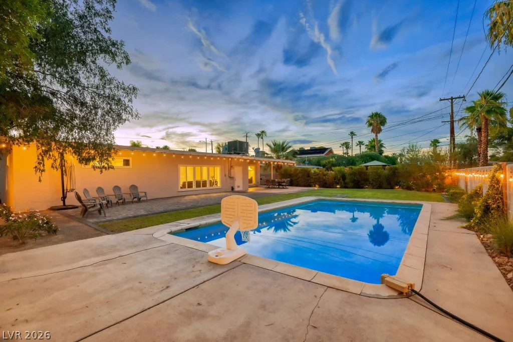 1281 Strong, Las Vegas, NV 89102
