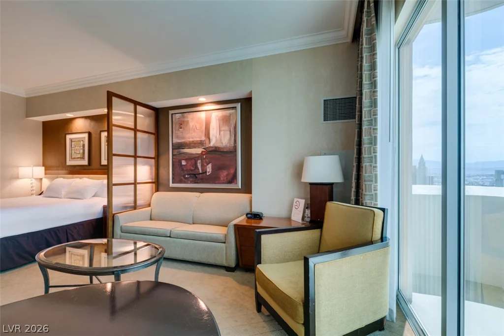 145 HARMON, Las Vegas, NV 89109