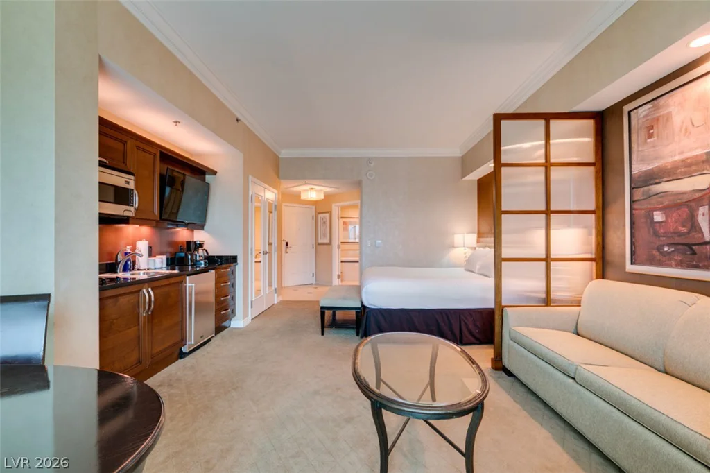 145 HARMON, Las Vegas, NV 89109