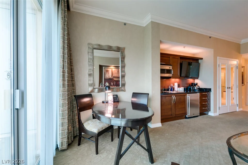 145 HARMON, Las Vegas, NV 89109